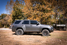 Load image into Gallery viewer, 4runner-2in-install_1.jpg
