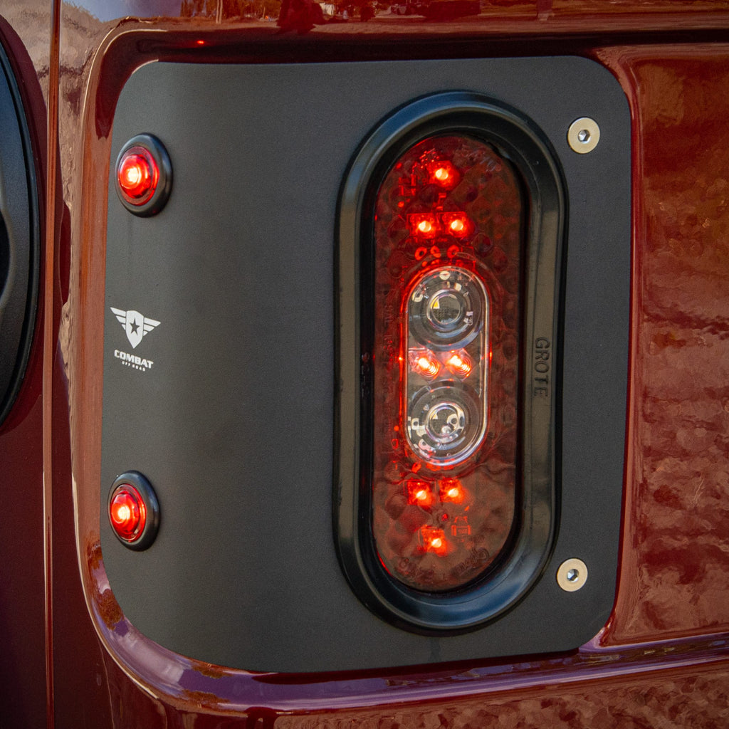 25-1050-Combat-Tail-Gunner-Tail-Lights-Jeep-JL-2OV.jpg