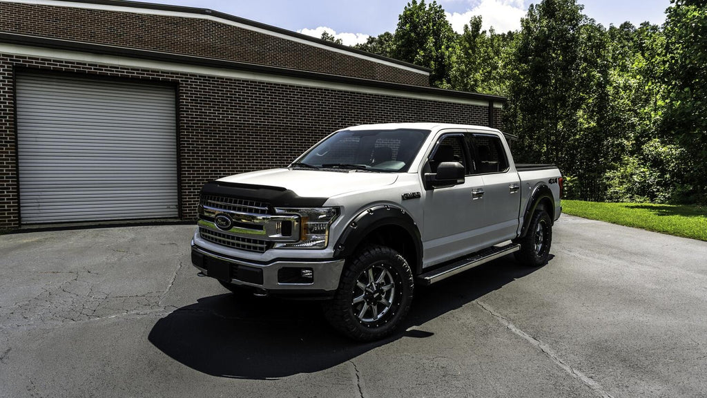 AVS_AeroskinII_2018FordF150_Lifestyle_436096_U1.jpg