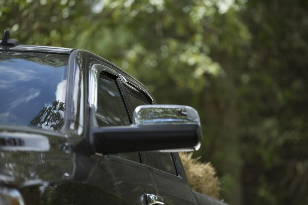 AVS_OriginalVentvisor_Chrome_2019Ram1500_684806.jpg