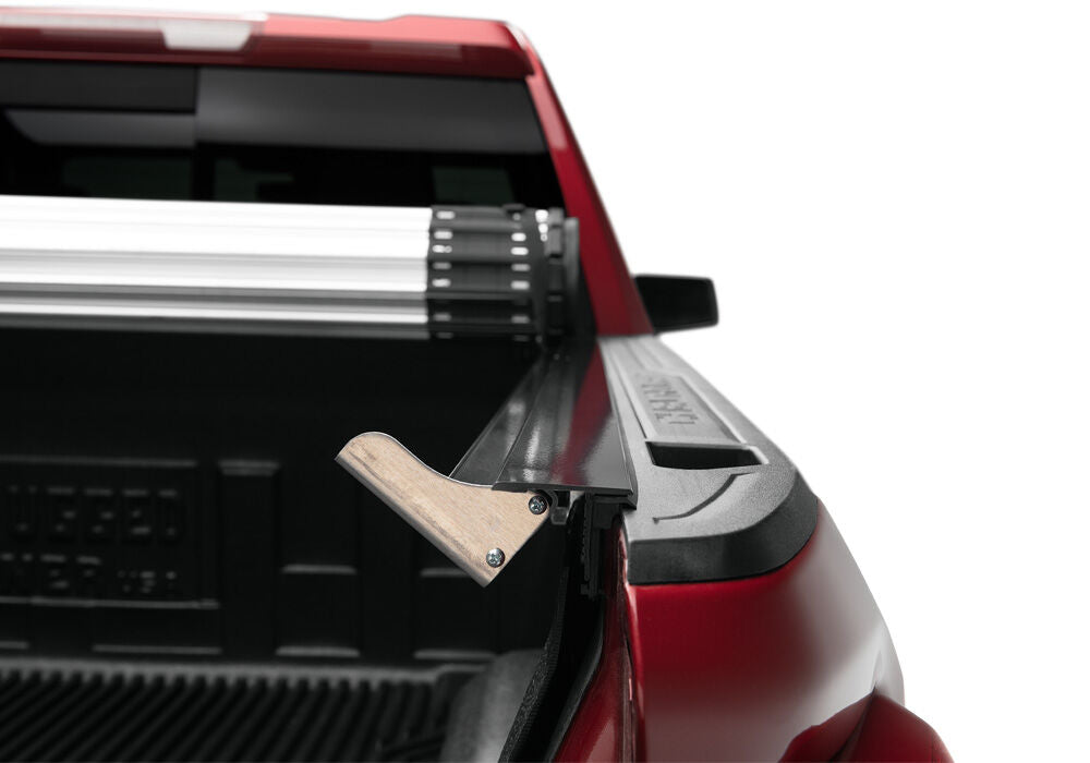 BAKBK_RevolverX2_20RedSilverado1500_RailLatch_RollEndCap.jpg
