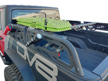 Load image into Gallery viewer, DV8-Offroad_RTB1-01_traction-board-lifestyle1_72dpi_2K.jpg