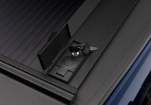 Load image into Gallery viewer, RX_OneMX_Chevy-Silverado_Blue_Details_03KeyLock.jpg