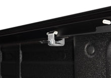 Load image into Gallery viewer, RX_OneMX_GMC-Canyon17_Details_05Clamp.jpg
