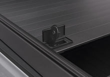 Load image into Gallery viewer, RX_OneMX_Ridgeline_Silver_Details_01KeyLock.jpg