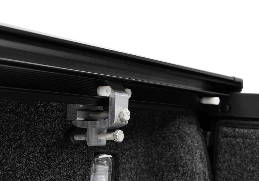 RX_OneXR_21Ford-F150_Details_02Clamp.jpg