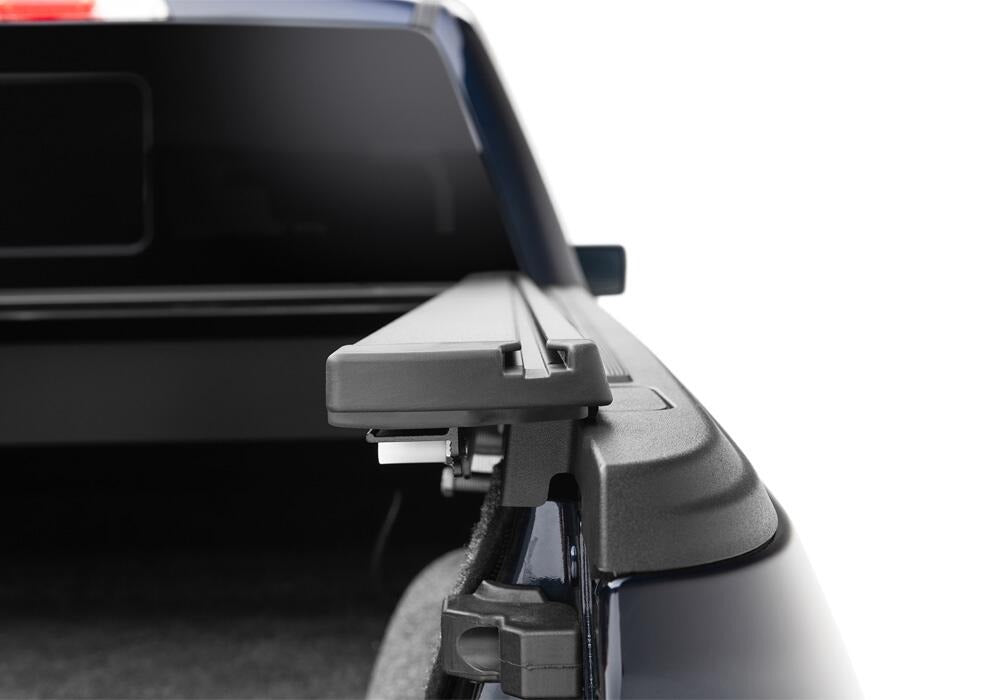 RX_OneXR_21Ford-F150_Details_03RailEnd.jpg