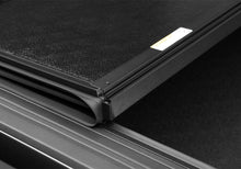 Load image into Gallery viewer, UC_ArmorFlex_20Chevy-2500_Details04_Hinge.jpg