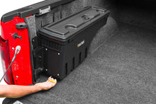 Load image into Gallery viewer, UC_SwingCase_21F-150-Ford_Red_03_RT.jpg