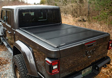 Load image into Gallery viewer, UNDAX32010_Undercover_ArmorFlex_TruckBedCover_001.jpg