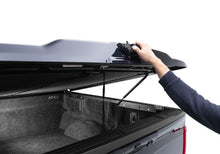 Load image into Gallery viewer, UNDUC_EliteLX_21Ford-F150_Details_07Handle.jpg