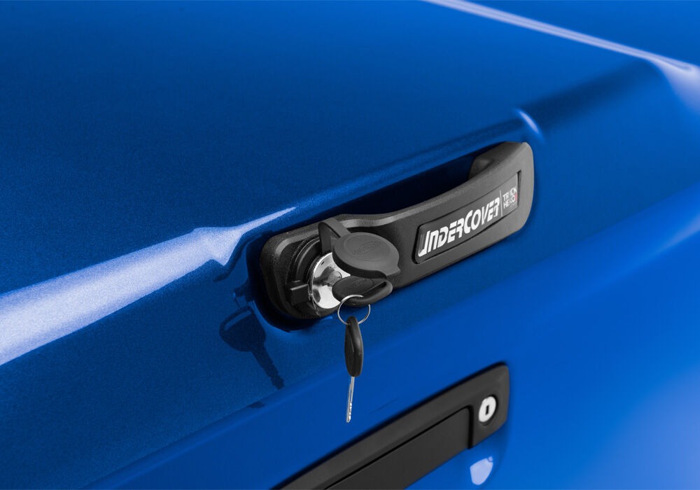 UNDUC_EliteLX_Ford-Ranger_Details_05KeyLock.jpg