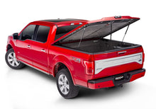 Load image into Gallery viewer, UNDUC_EliteLX_Ford_Red_03_Open.jpg