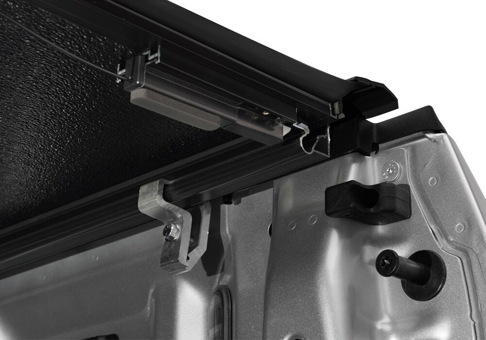 UNDUC_Flex_17FordF150_Silver_LatchDetail.jpg