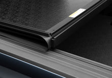 Load image into Gallery viewer, UNDUC_Flex_20Chevy-2500_Details04_Hinge.jpg
