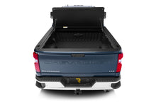 Load image into Gallery viewer, UNDUC_Flex_20Chevy-2500_Rear04_Open_RT.jpg