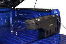 Load image into Gallery viewer, UNDUC_SwingCase_BlueTruck05_RT.jpg