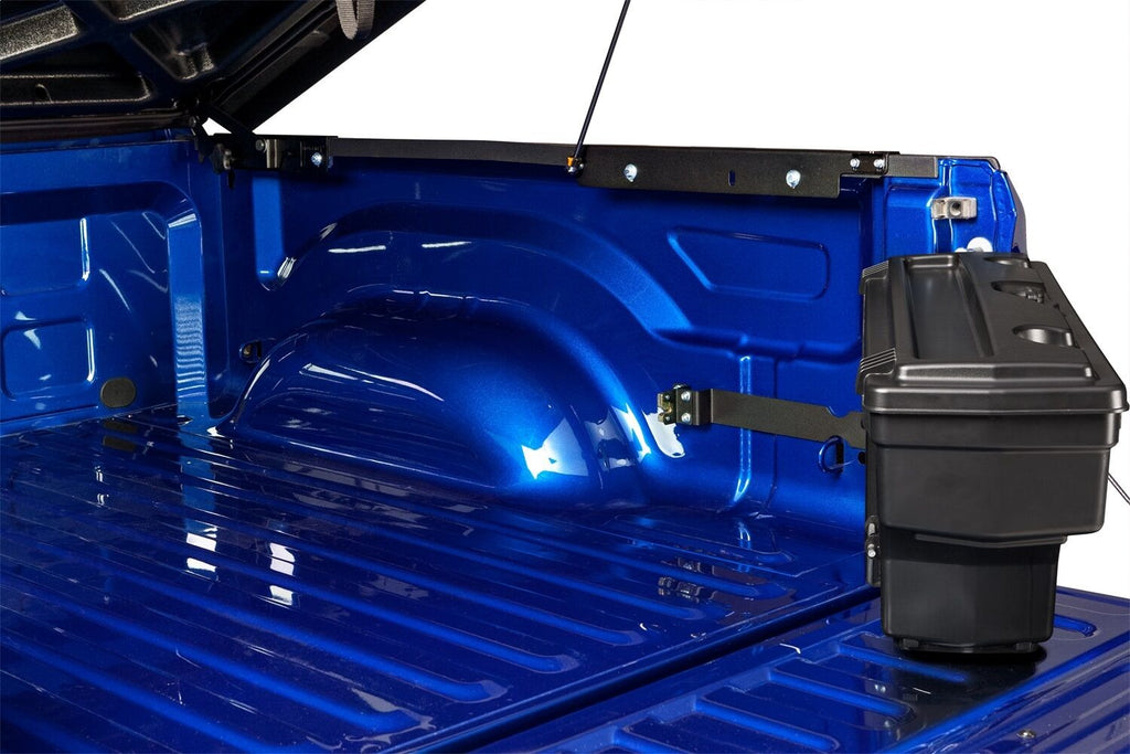 UNDUC_SwingCase_BlueTruck06.jpg