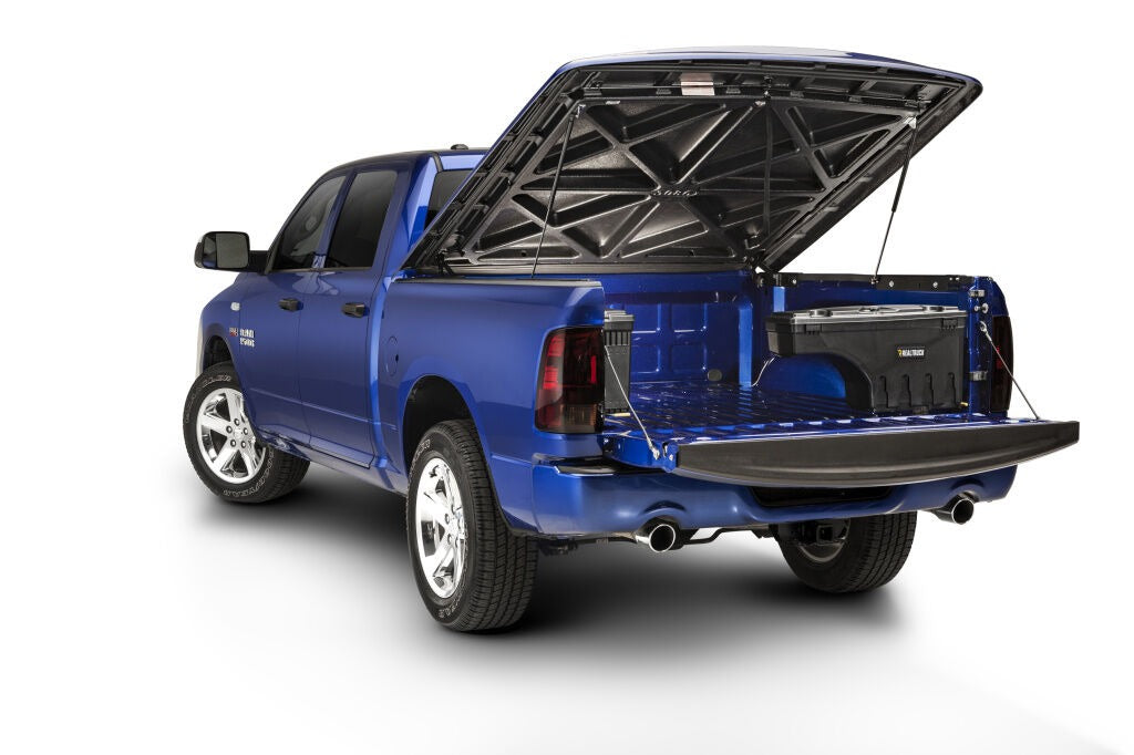 UNDUC_SwingCase_BlueTruck_FullBed02_RT.jpg
