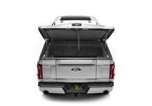 Load image into Gallery viewer, UNDundercover-elite-lx-04.jpg