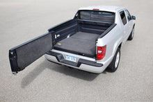 Load image into Gallery viewer, XBR-BedRug-Mat-09Ridgeline-GateOpen1.jpg