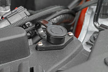 Load image into Gallery viewer, bronco-winch-plate-install4_3.jpg