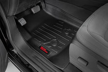 Load image into Gallery viewer, co-can-floor-mats-install3jpg.jpg