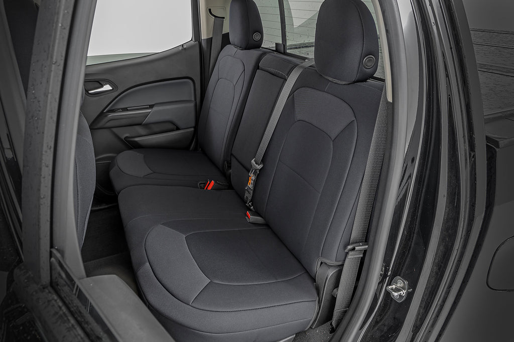 colorado-canyon-install-cupholder.jpg