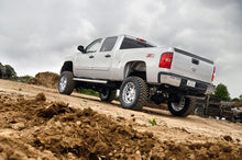 Load image into Gallery viewer, gm-lift-kit_253x-installed-1_1.jpg