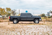 Load image into Gallery viewer, gm-lift-kit_283n2-2005-black-z71-profile2.jpg
