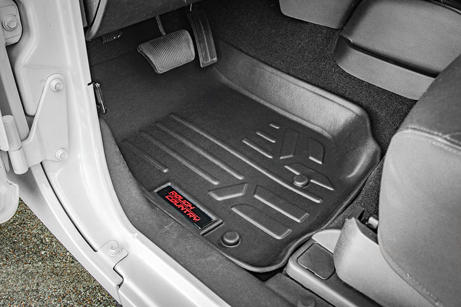 jeep-floor-mats_m-6141-installed-driver_1_1_2.jpg