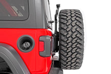 Load image into Gallery viewer, jeep-spare-tire-plate_10526-install1_2.jpg
