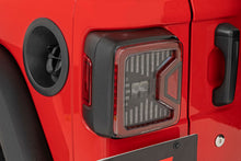 Load image into Gallery viewer, jl-taillights-install1.jpg