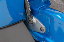 Load image into Gallery viewer, maverick-tailgate-assist-install6.jpg