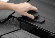 Load image into Gallery viewer, realtruck-retrax-pro-mrc-3600-retractable-truck-bed-cover-pr-02.jpg