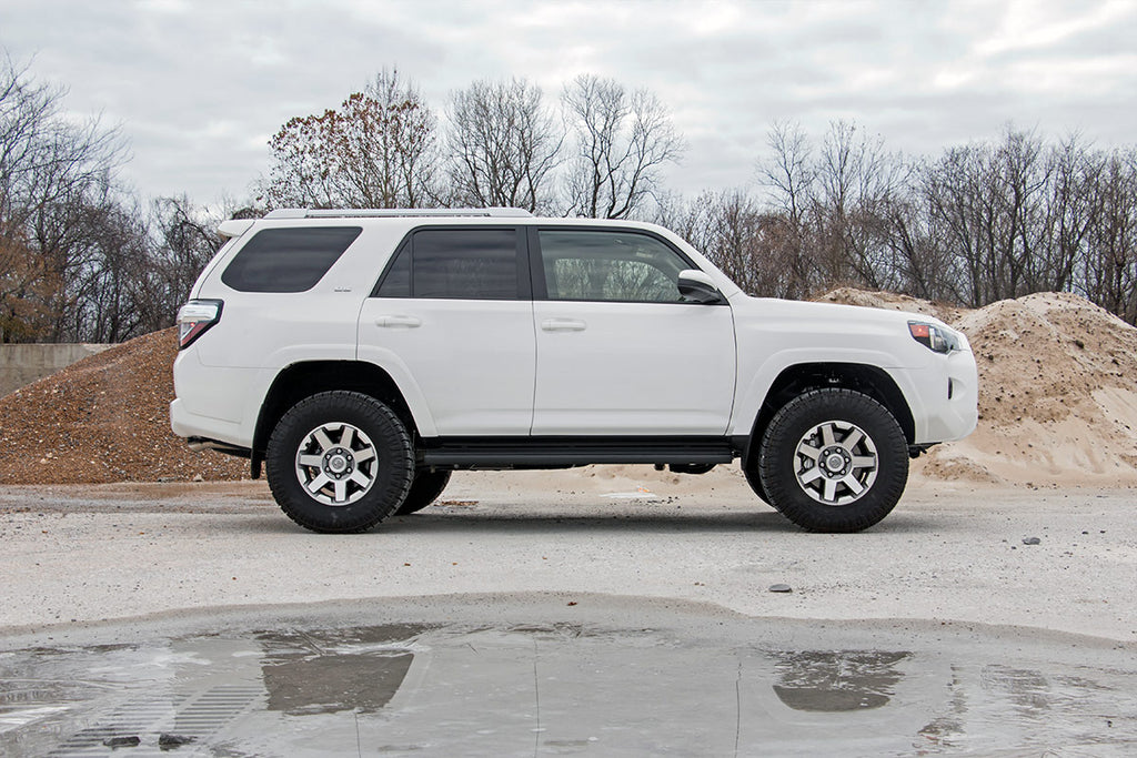 toyota-lift-kit_76620-white4runner3_1_3_1.jpg