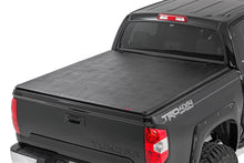Load image into Gallery viewer, toyota-tundra-2016-bedcoverzoom-studio_2_1.jpg