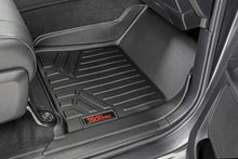 Load image into Gallery viewer, tundra-floor-mats-install1_1.jpg
