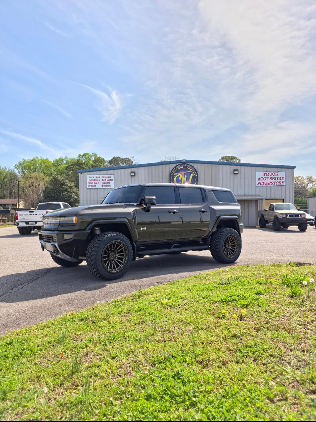 2025 HUMMER EV